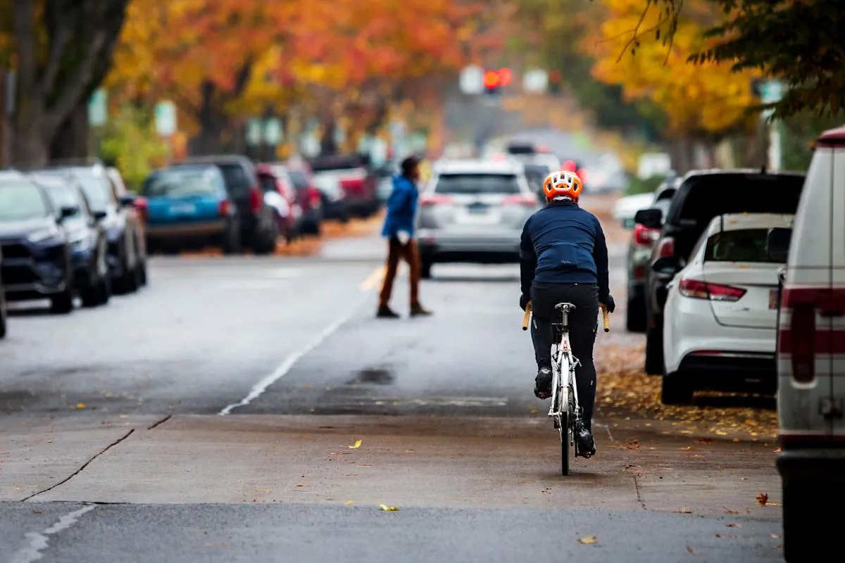 Oregon's Bicycle Accessibility Ranks High, But Safety Raises Concerns for Cyclists