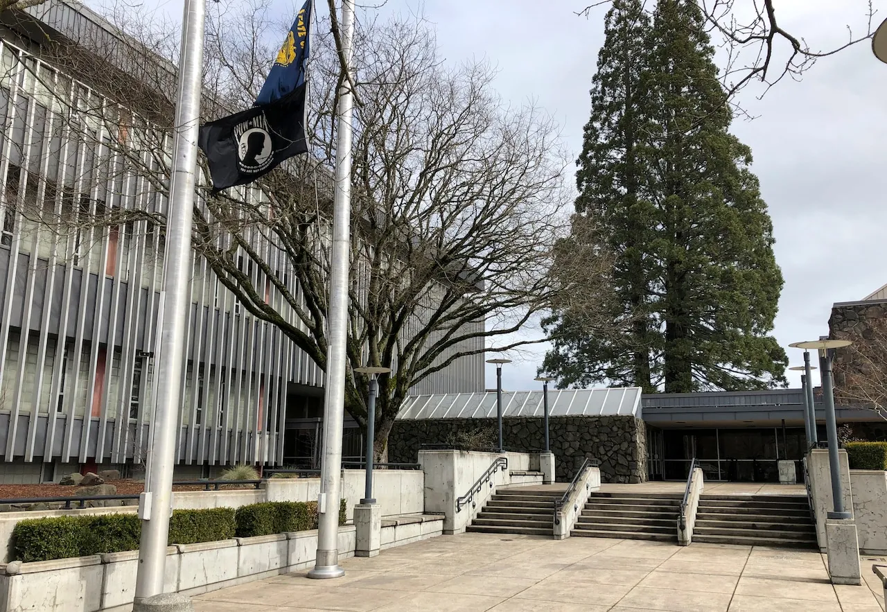 Oregon Football Player Daylen Austin to Stand Trial, Claims Innocence